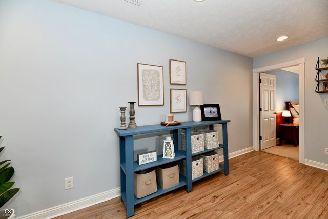 2080 Fairway Lakes Drive, Franklin, IN 46131