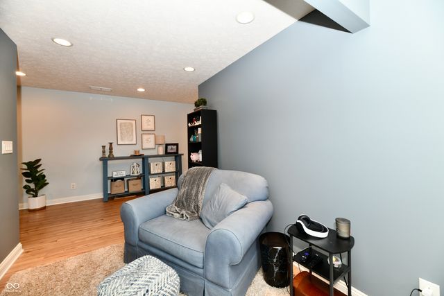 2080 Fairway Lakes Drive, Franklin, IN 46131