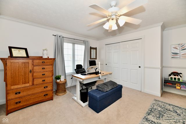 2080 Fairway Lakes Drive, Franklin, IN 46131