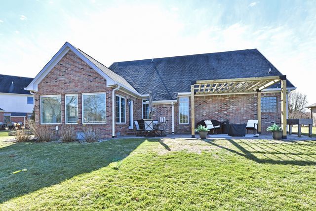 2080 Fairway Lakes Drive, Franklin, IN 46131