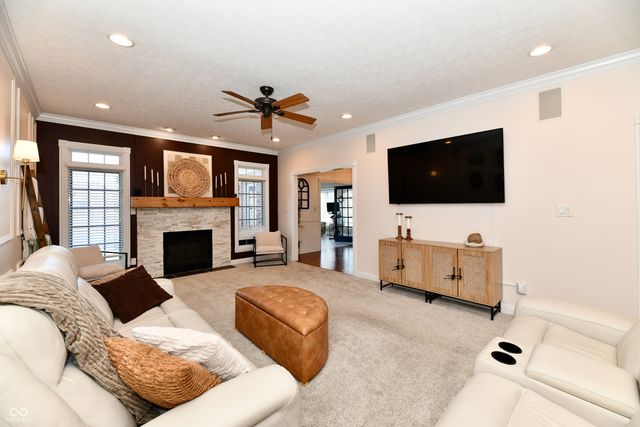 2080 Fairway Lakes Drive, Franklin, IN 46131