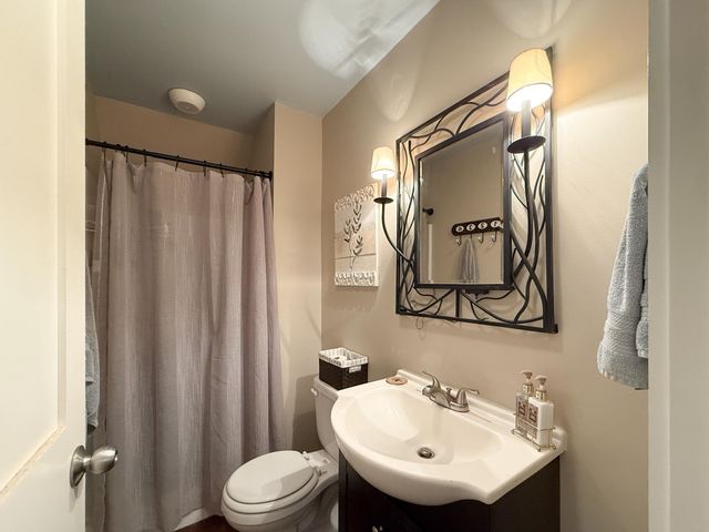 323 DEER TRAIL DR, Greenville, VA 24440
