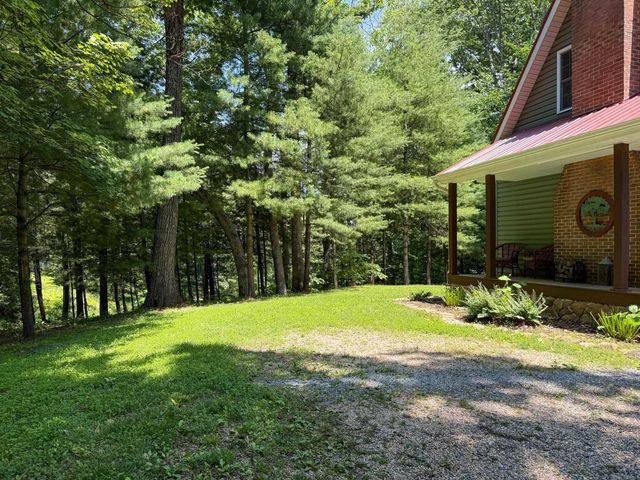 323 DEER TRAIL DR, Greenville, VA 24440