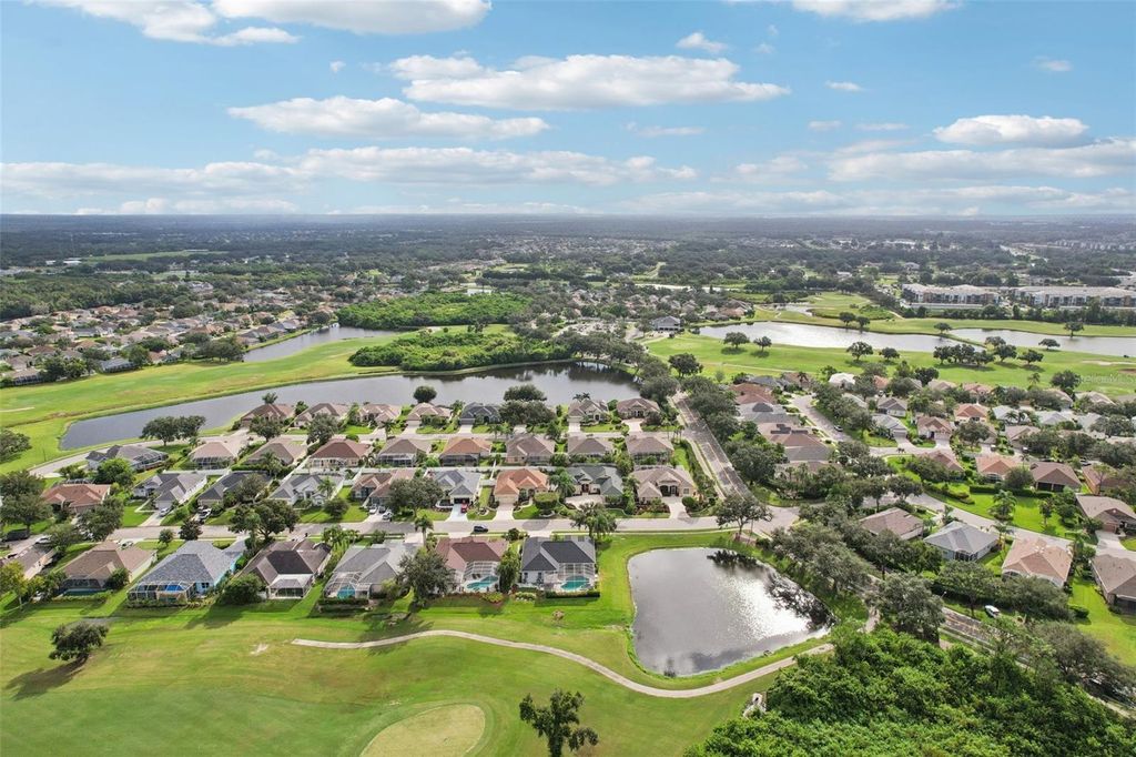 Image 33 of property listing at 774 PLANTERS MANOR WAY, Bradenton, FL 34212