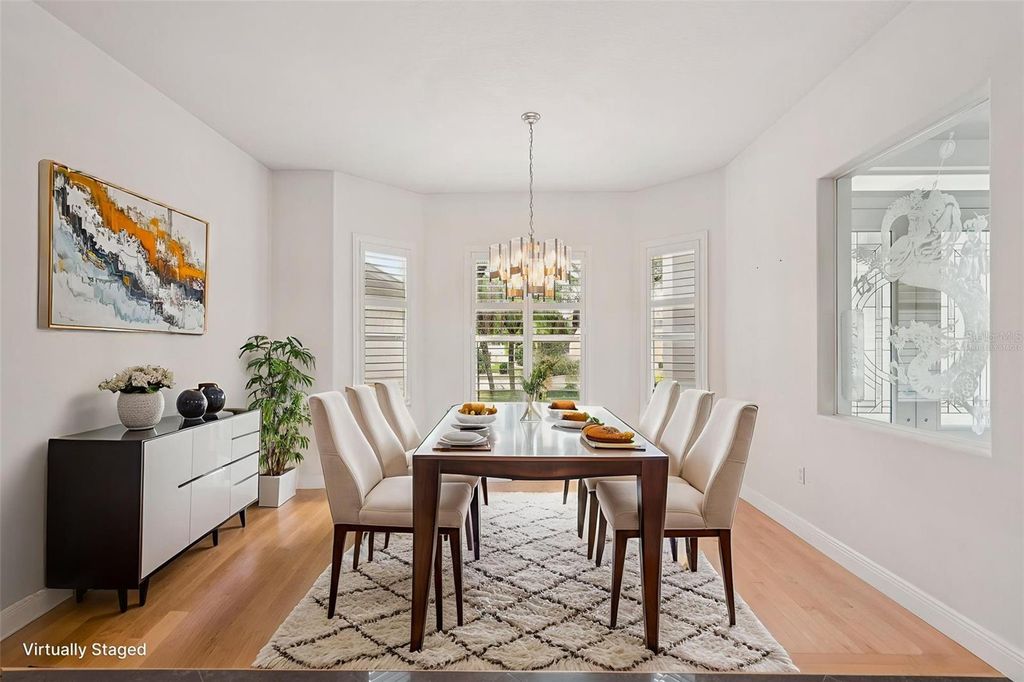 Image 7 of property listing at 774 PLANTERS MANOR WAY, Bradenton, FL 34212