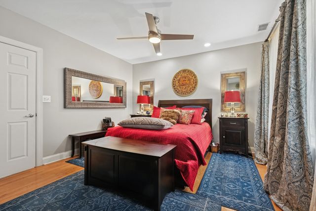 1949 W Birchwood Avenue 2, Chicago, IL 60626