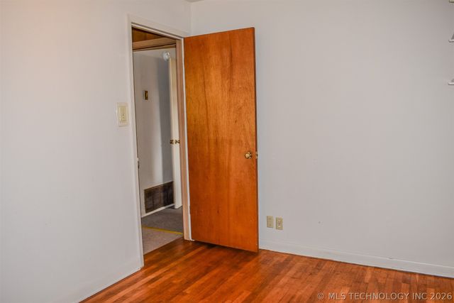 1414 E Kirk Street, Hugo, OK 74743