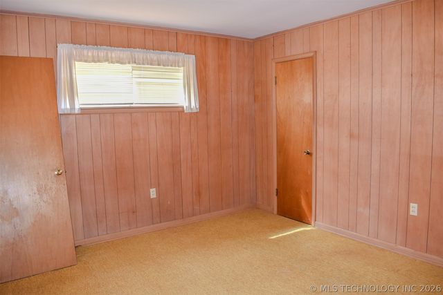 1414 E Kirk Street, Hugo, OK 74743