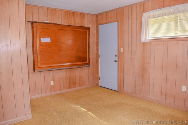 1414 E Kirk Street, Hugo, OK 74743