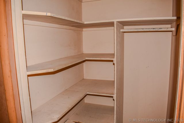 1414 E Kirk Street, Hugo, OK 74743