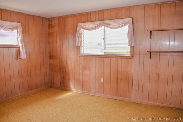 1414 E Kirk Street, Hugo, OK 74743