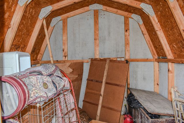 1414 E Kirk Street, Hugo, OK 74743