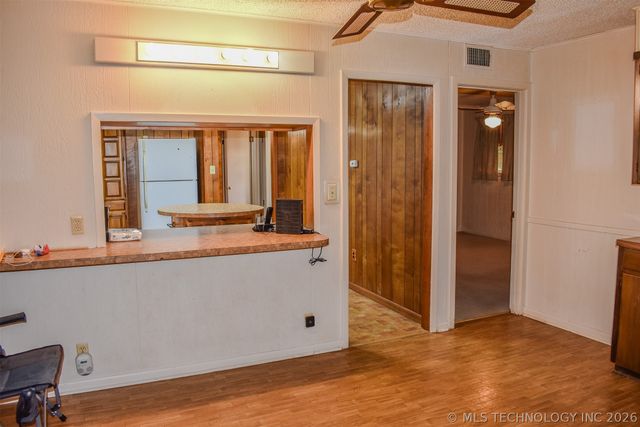 1414 E Kirk Street, Hugo, OK 74743