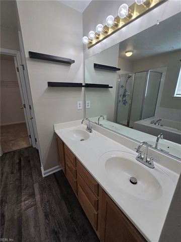 1110 Carriage CT, Chesapeake, VA 23322