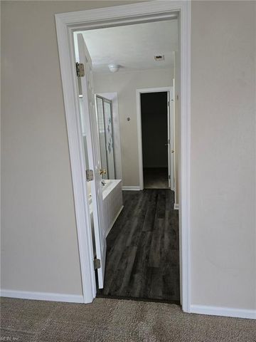 1110 Carriage CT, Chesapeake, VA 23322