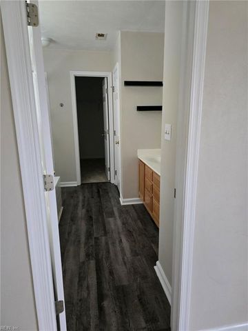 1110 Carriage CT, Chesapeake, VA 23322