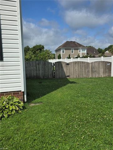 1110 Carriage CT, Chesapeake, VA 23322