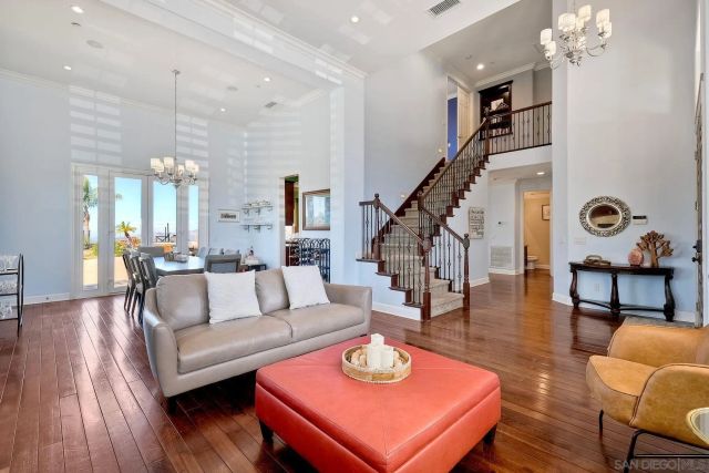 15068 Creek Hills Rd, El Cajon, CA 92021