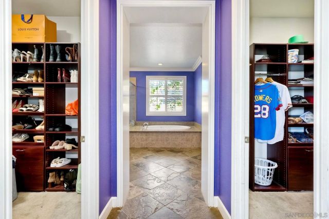 15068 Creek Hills Rd, El Cajon, CA 92021