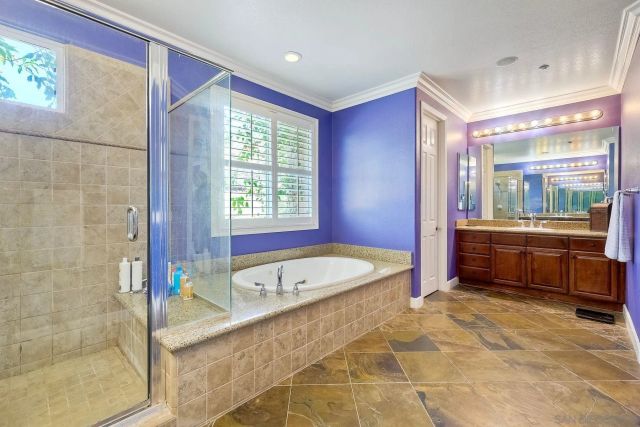 15068 Creek Hills Rd, El Cajon, CA 92021