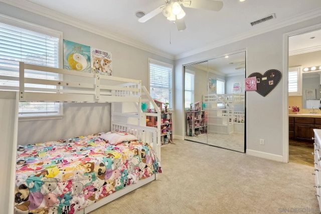 15068 Creek Hills Rd, El Cajon, CA 92021