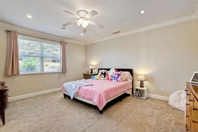 15068 Creek Hills Rd, El Cajon, CA 92021