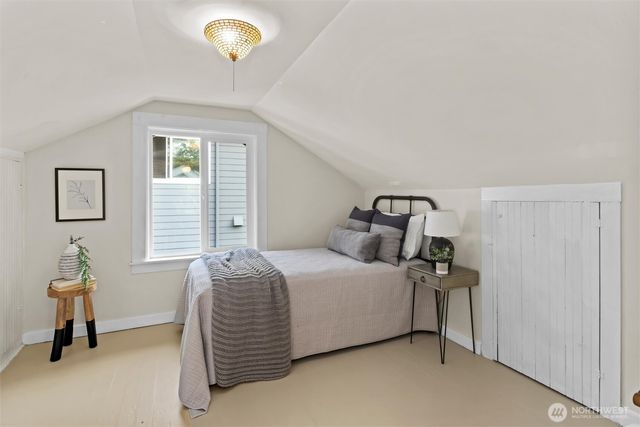 11237 84th Avenue S, Seattle, WA 98178