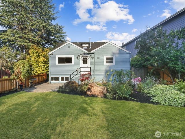 11237 84th Avenue S, Seattle, WA 98178