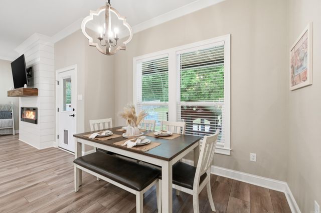 8 Diamond Ice Ln, Greenbrier, AR 72058