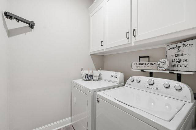 8 Diamond Ice Ln, Greenbrier, AR 72058