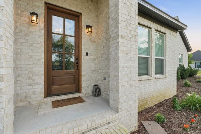 8 Diamond Ice Ln, Greenbrier, AR 72058
