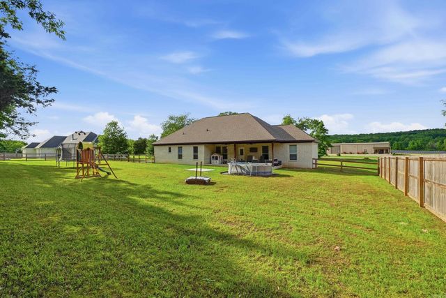 8 Diamond Ice Ln, Greenbrier, AR 72058