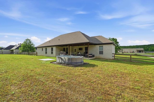 8 Diamond Ice Ln, Greenbrier, AR 72058