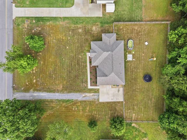 8 Diamond Ice Ln, Greenbrier, AR 72058