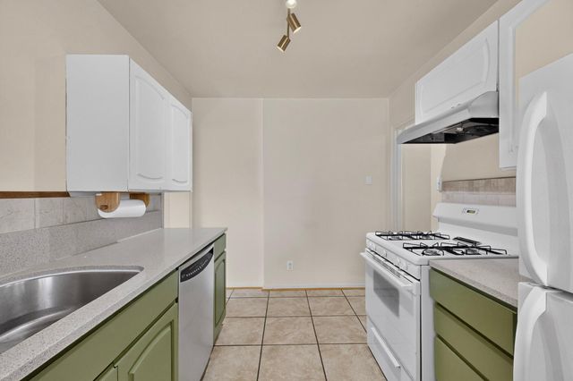 5417 Granite Avenue NE, Albuquerque, NM 87110