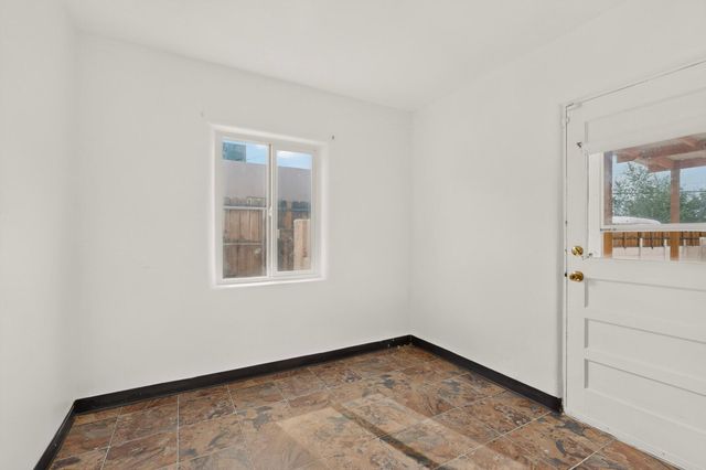 5417 Granite Avenue NE, Albuquerque, NM 87110