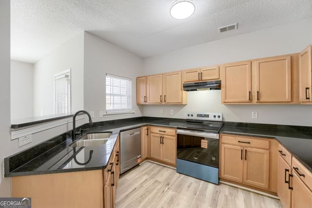 2266 Nicole Drive, Hampton, GA 30228