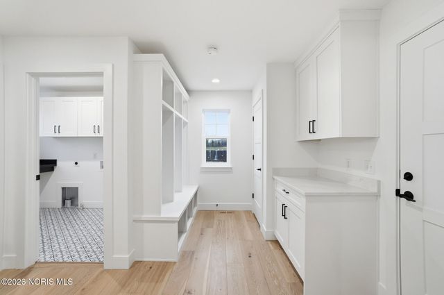 11 Hawthorne Crossing, Perrysburg, OH 43551