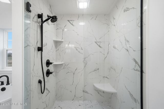 11 Hawthorne Crossing, Perrysburg, OH 43551