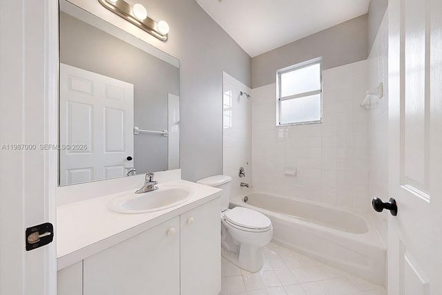 2014 NE 38th Rd 2014, Homestead, FL 33033