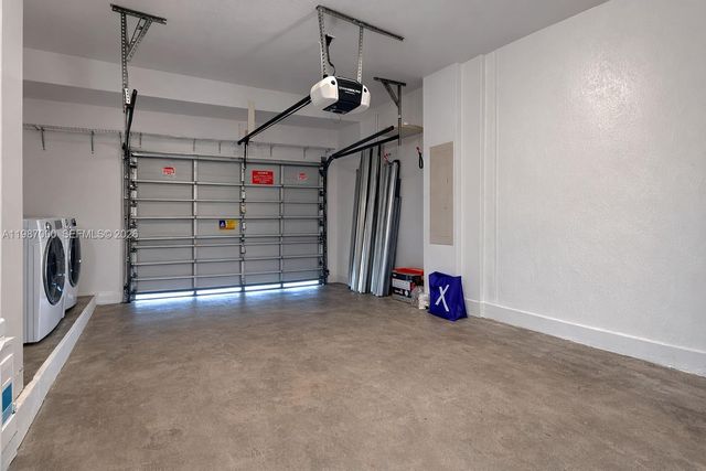 2014 NE 38th Rd 2014, Homestead, FL 33033