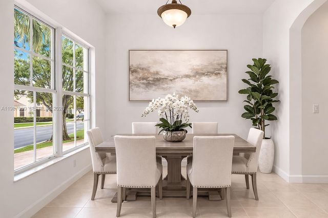 2014 NE 38th Rd 2014, Homestead, FL 33033