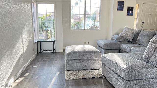 3216 Flagstaff Court, Las Vegas, NV 89117