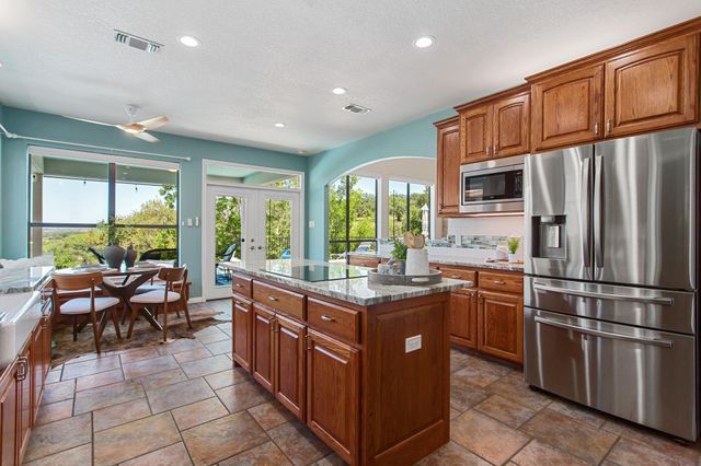 1121 Kings Cove DR, Canyon Lake, TX 78133