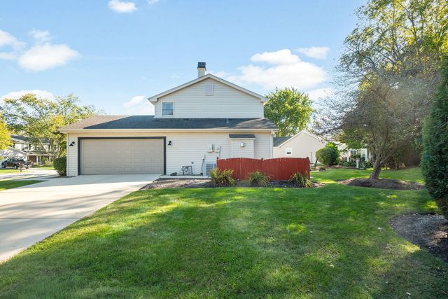 1717 Victoria Road, Mundelein, IL 60060