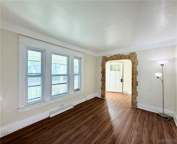 154 Bickford Avenue, Buffalo, NY 14215