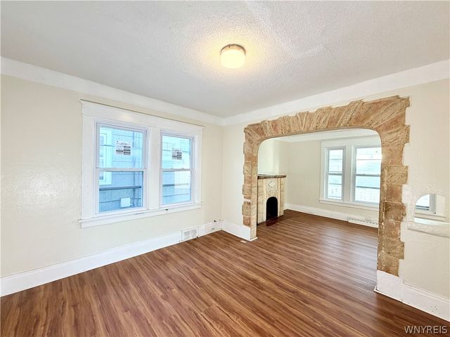 154 Bickford Avenue, Buffalo, NY 14215
