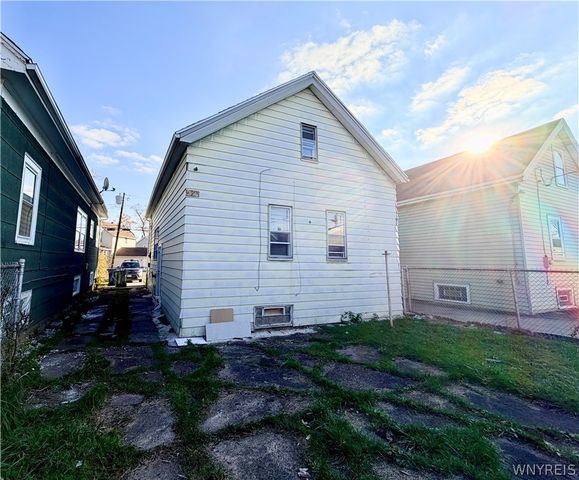 154 Bickford Avenue, Buffalo, NY 14215