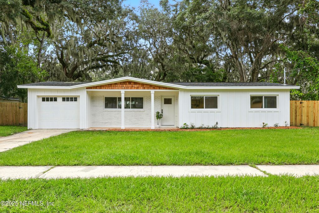 1142 NANTUCKET Avenue, Jacksonville, FL 32233