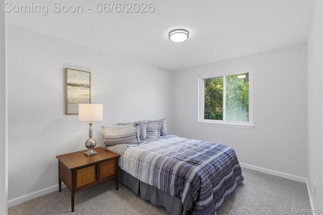 39385 Dillingham Street, Westland, MI 48186